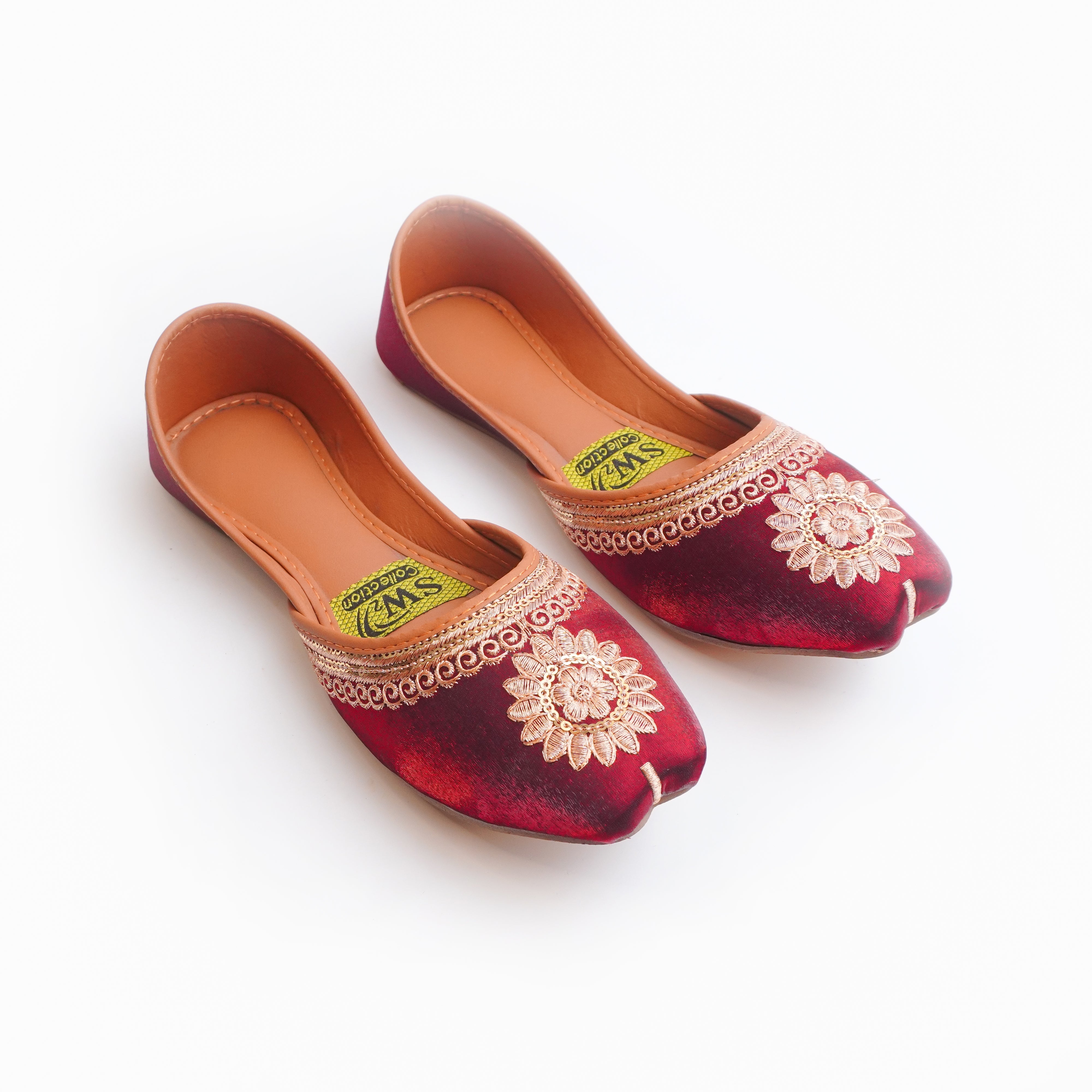 Nolva Velvet Blossom Khussa