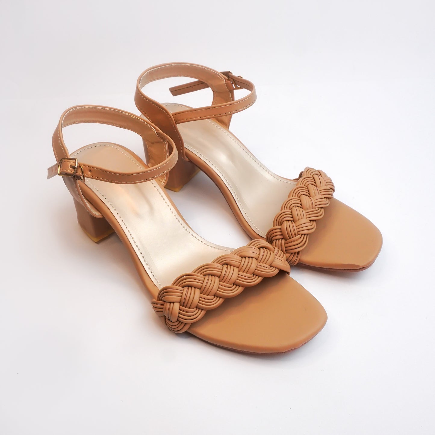 Women’s Brown strap sandals – stylish and comfortable casual footwear for daily wear.